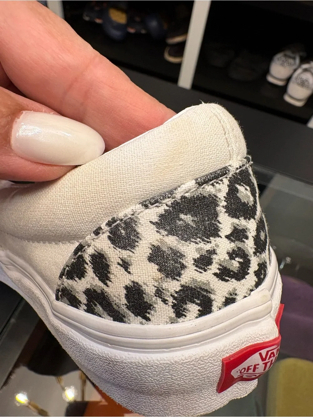 🆕🎉NWOB (Has Tags) Vans White Slip-On Flats with Black Leopard Print